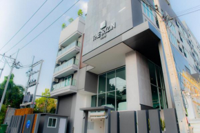 The Rizin Hotel Phratamnak